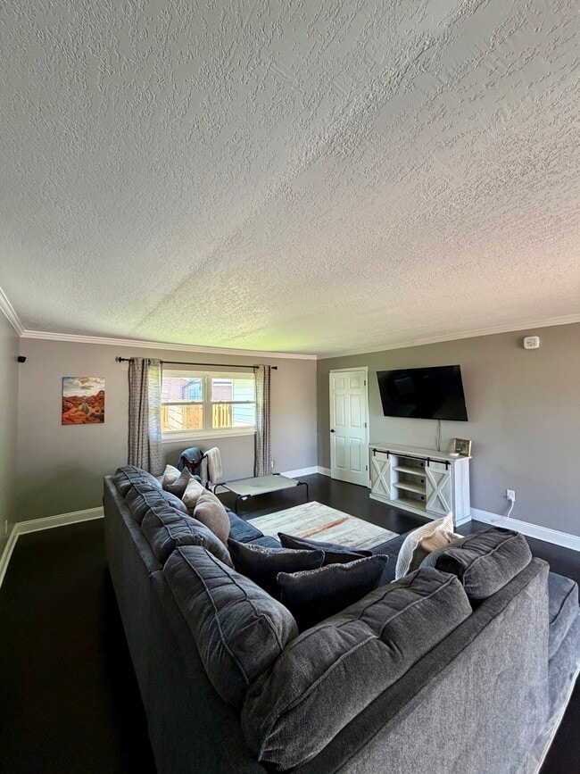 Photo - 2727 Greenacre Dr