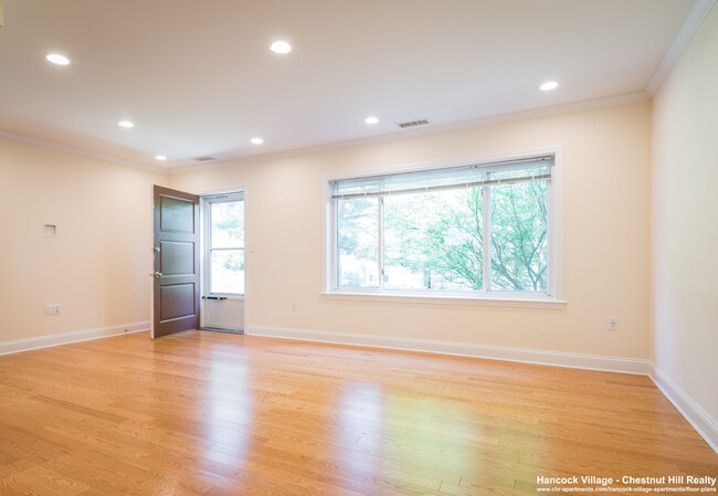 Building Photo - 83 Sherman Rd Unit 1 Rental