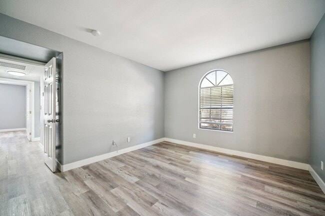 Photo - 2967 Juniper Hills Blvd Condo