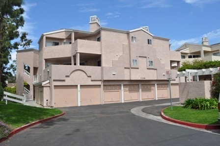 Fashion Valley 2Br/2Ba Condo with 2 car ga... - Fashion Valley 2Br/2Ba Condo with 2 car ga...