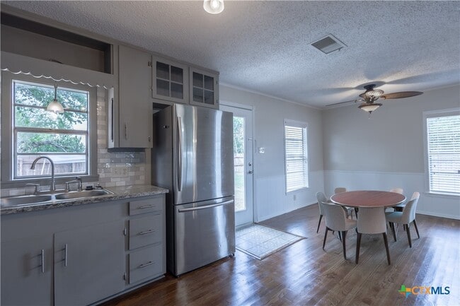 Photo - 701 Horace Howard Dr