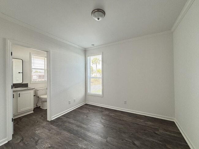 Photo - 7423 43rd Dr N