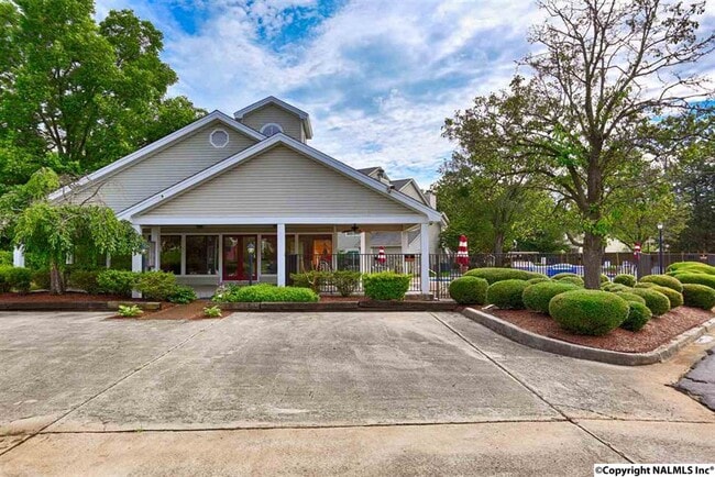 Photo - 1085 Stones Throw Dr NW