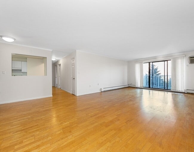 Photo - 151 Coolidge Ave Unit 303