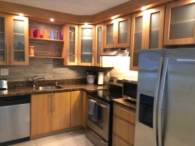 Building Photo - 301 Olivewood Plz Unit O125