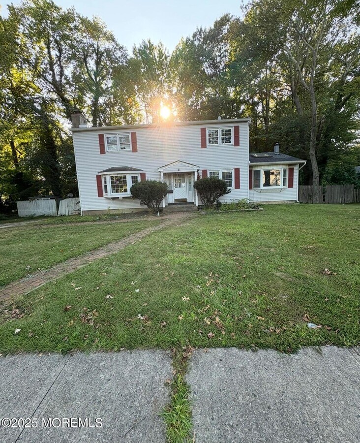 Photo - 2001 Logan Rd House