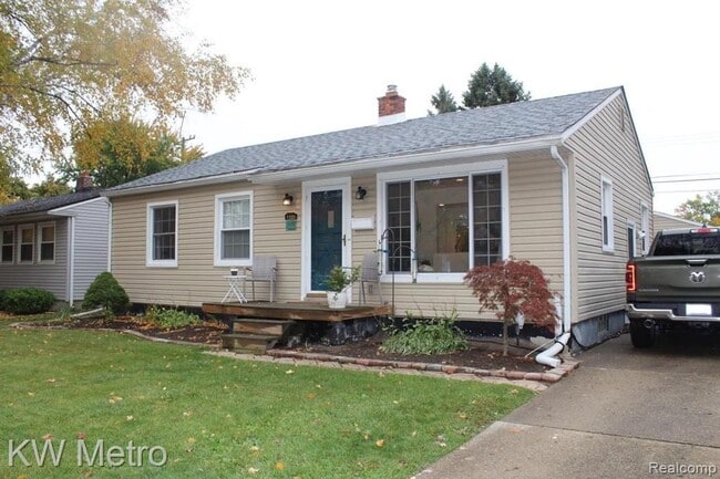Photo - 1120 Amelia St House