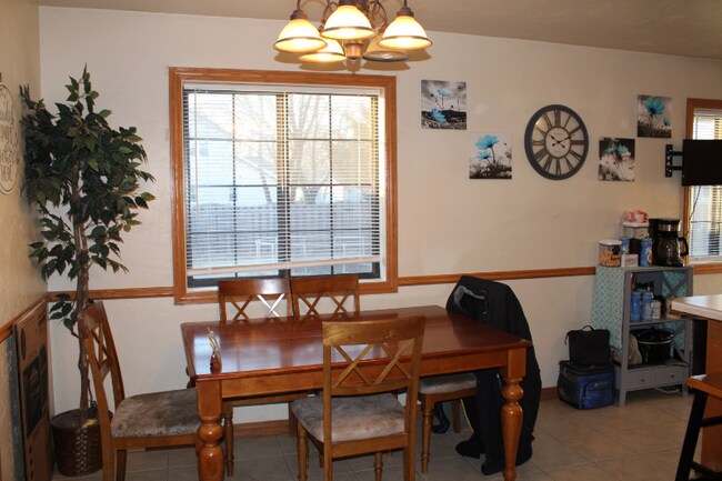 Photo - 2330 Cedar Ridge