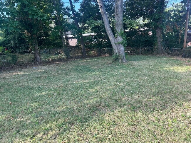 Photo - 3 BED 1 BATH SINGLE FAMILY HOME!