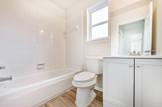 Photo - 106 Mango St