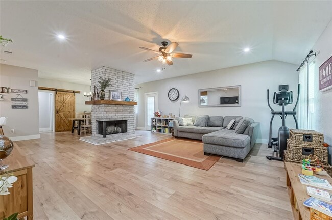Photo - 3704 Ginger Ln