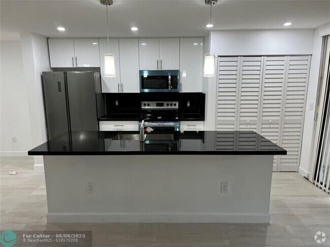 Building Photo - 13370 SW 91st Terrace Rental