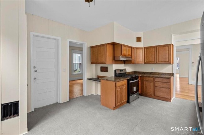 Photo - 167 Norton St Unidad 1st Flr