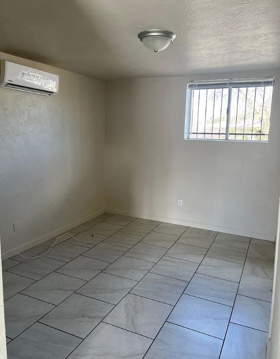 Photo - 365 W 33rd St