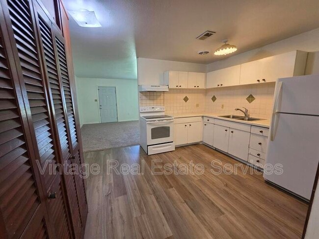 Photo - 1103 N Crystal Terrace