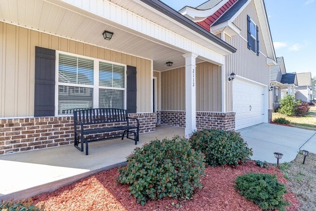 Photo - 4 Bedroom 2 Bath Canterbury Farms