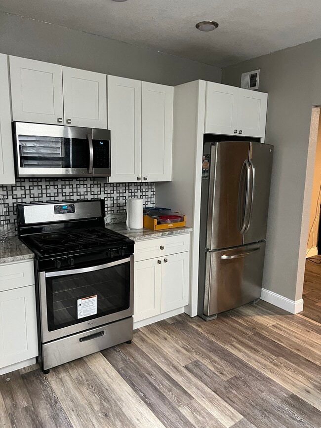 Photo - 1118 E Carson St