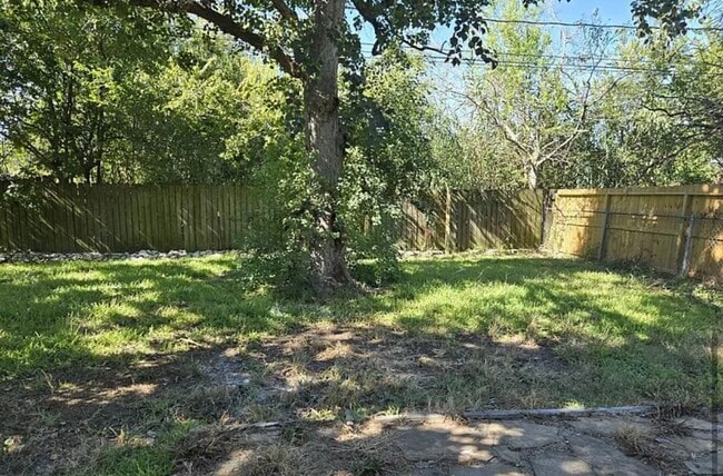 Photo - 1902 Cleveland St