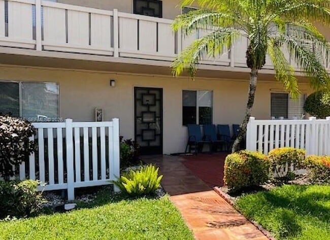 6936 Huntington Ln Unit 103