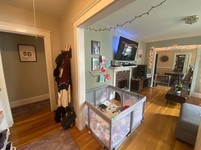 Photo - 64 Hewlett St Unit 1
