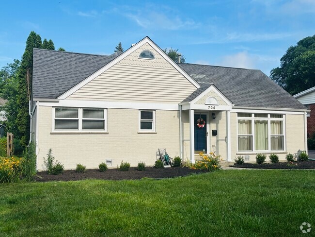 Building Photo - 724 Justina St Rental
