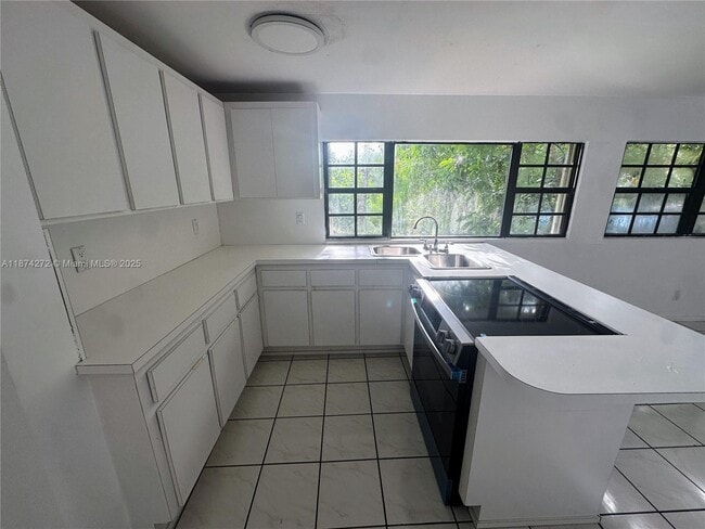 Photo - 1321 SW 14th Ave Unit BACK