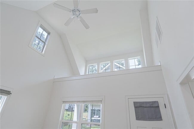 Photo - 2400 Lowe St NW