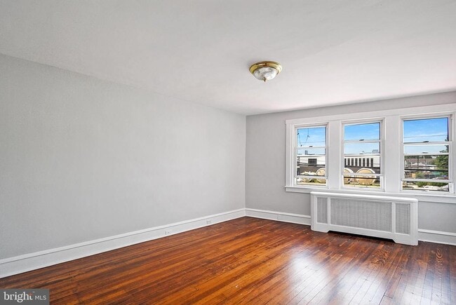 Photo - 2411 W Darby Rd Unit 2ND FLOOR