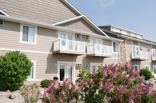 Woodsview Apartments
