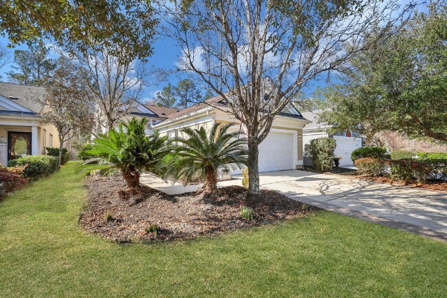 Photo - Charming 2-Bedroom, Plus Den Home with 2 Full Bathrooms in Sun City- Must See!