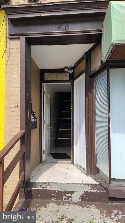 Building Photo - 410 N 6th St Rental