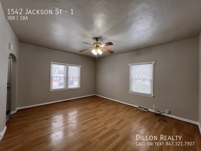 Photo - 1542 Jackson St Unidad 1
