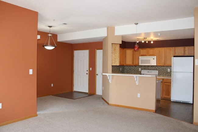 Photo - Spacious 2-Bedroom Condo Backing to Open Space