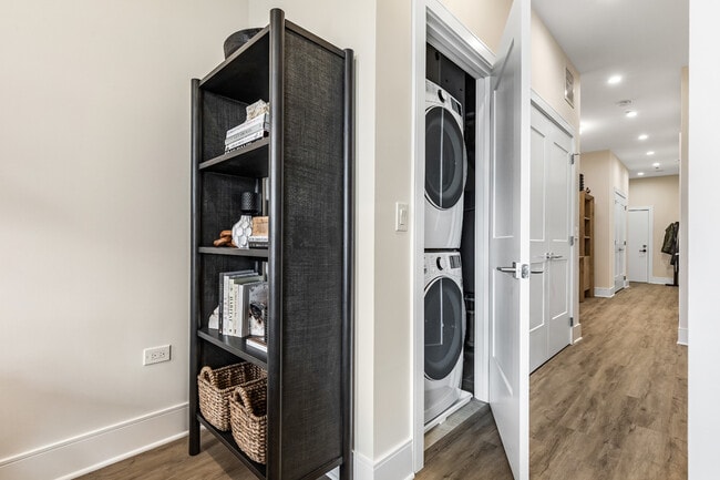 Photo - 435 Madison St Unidad 204