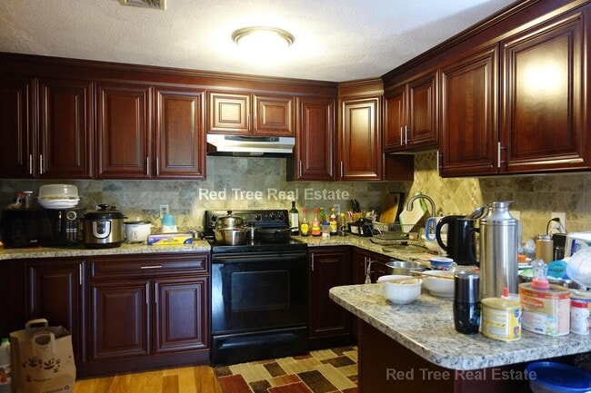 Photo - 40 Townly Rd Unit 3