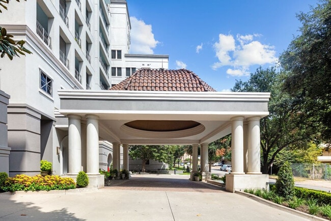 Rienzi at Turtle Creek