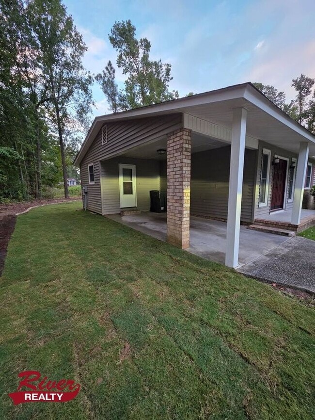 Photo - 3 Bedroom House in Hephzibah, Georgia