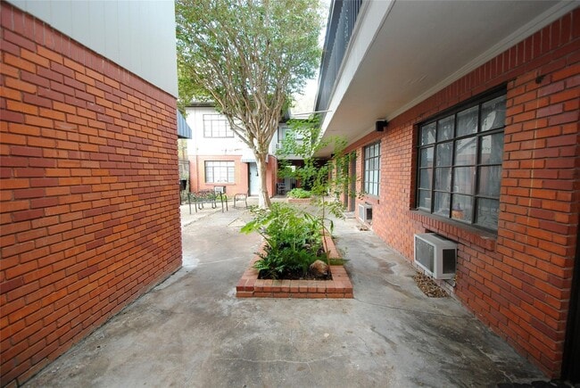 Photo - 2501 Yoakum Blvd Unit 12