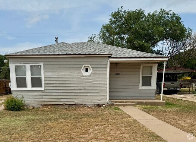Building Photo - 1516 27th St Unit Front Rental