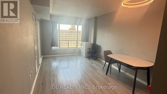 Photo - 887 Bay St. Unit 1610