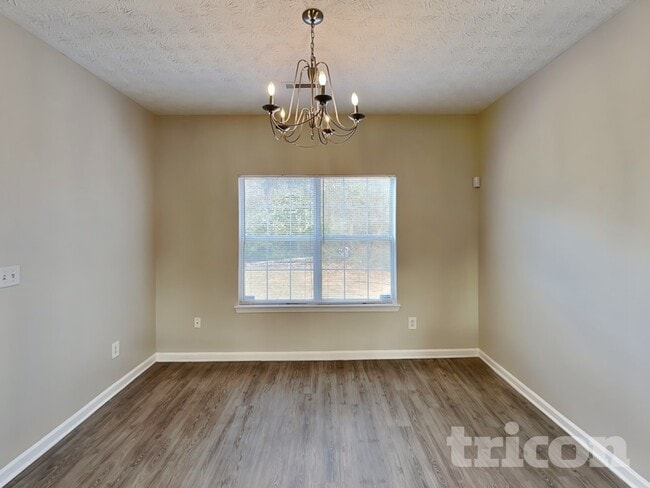 Photo - 213 Forrest Dr