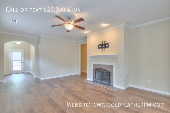 Photo - 126 Trenton Ln