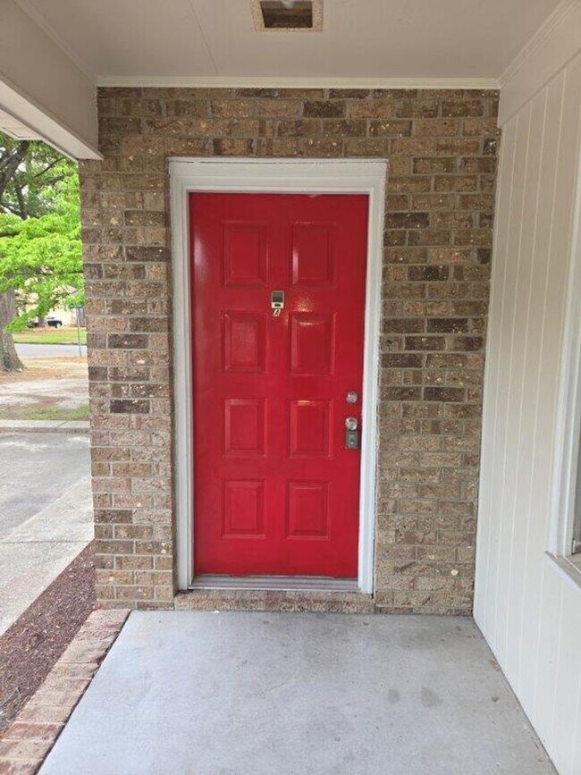Photo - 200 S Linwood Ave Unidad Apt A