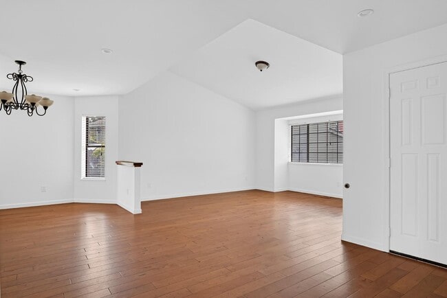 Photo - 100 Lippizan Dr House