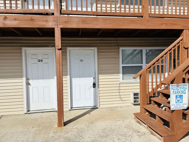 Photo - 1405 Neil Ln