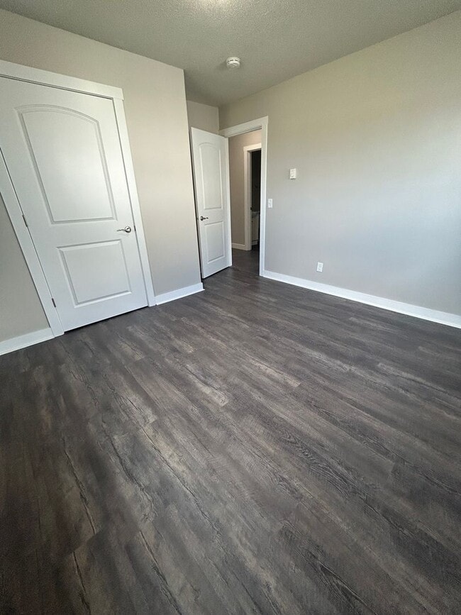 Photo - Recently Renovated 2 Bedroom Apartment Unit Apt 1