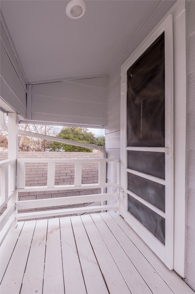 Photo - 200 W Caroline St