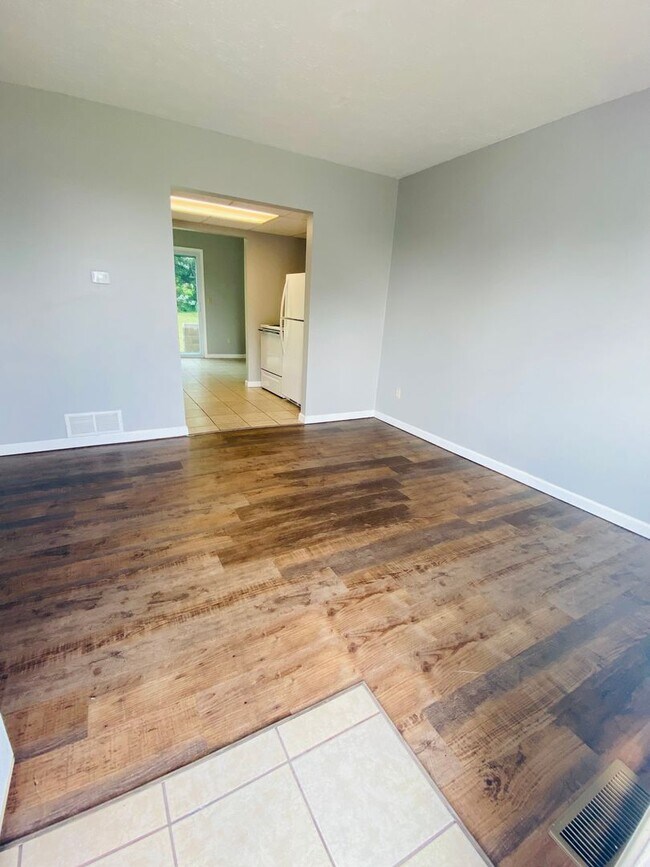 Photo - 1574 Elizabeth St Unit B