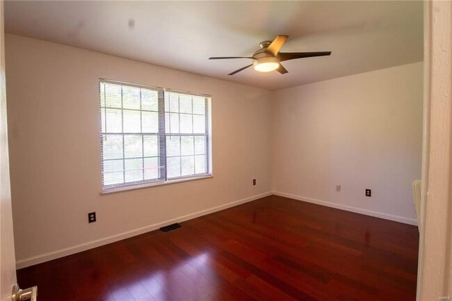 Photo - 3 bedroom home in St. Peters!