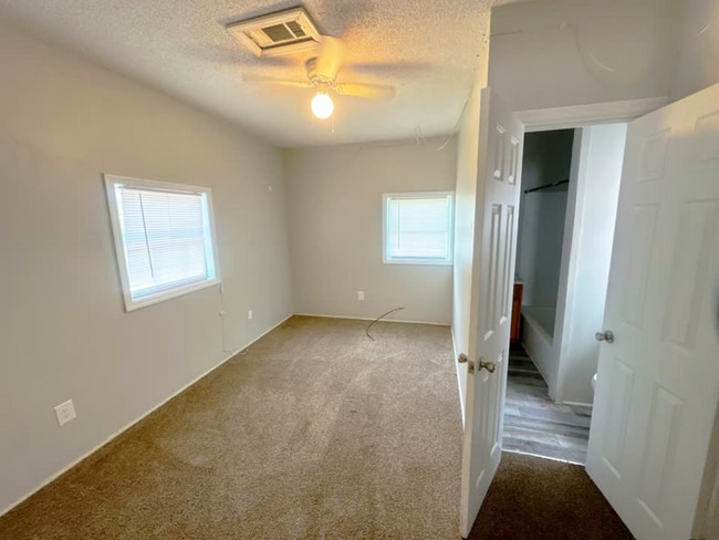 Photo - 73 Martin Luther King Jr Ave